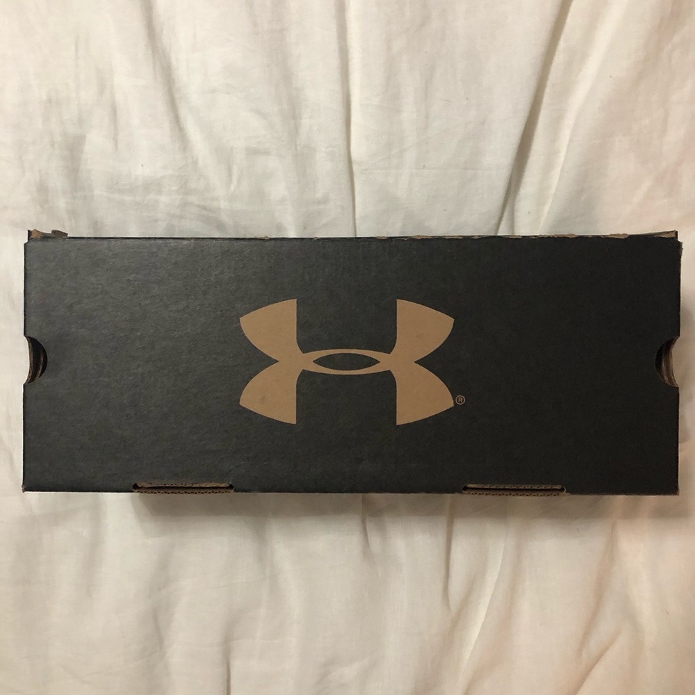 UnderArmor Flip Flops.